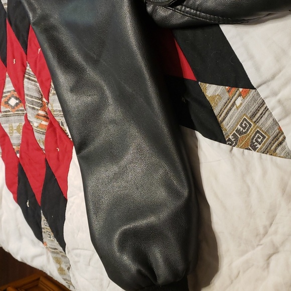 Alta Moda Ladies Leather Jacket - Picture 4 of 8